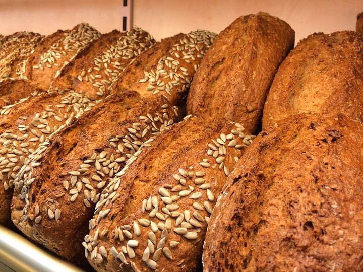 Healthiest Breads: 20 Breads Ranked (from Best to Worst)