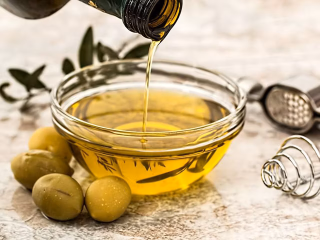Is Vegetable Oil Healthy? The Science of 13 Cooking Oils