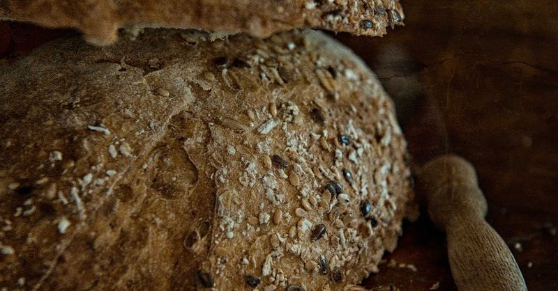 Healthiest Breads: 20 Breads Ranked (from Best to Worst)