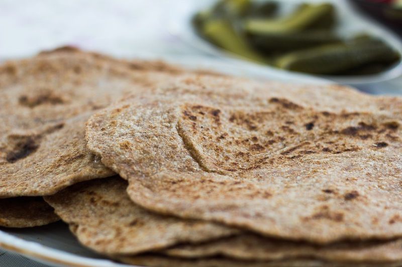 Healthiest Breads: 20 Breads Ranked (from Best to Worst)