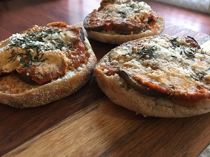 How to Make Delicious, Traditional Sardinian Pizza